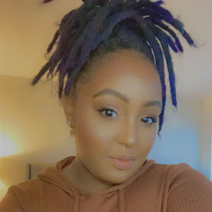 Meet your Posher, Tiffany